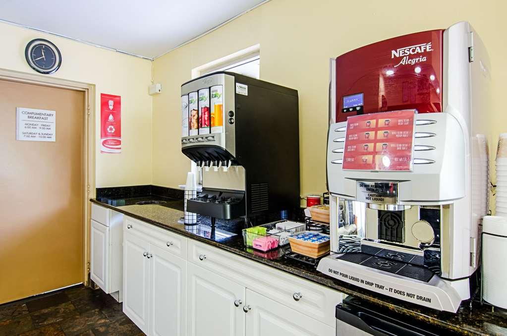 Econo Lodge Lynchburg Restaurant foto